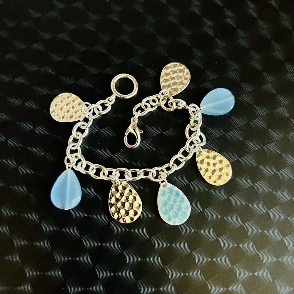 Blue Silver Tone Charm Dangle Drop Bracelet Spring Summer 7” 1477